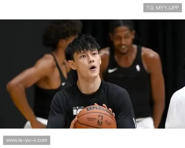 曾凡博冲击NBA:挑战自我,书写新篇章 曾凡博冲击NBA:挑战自我,书写新篇章