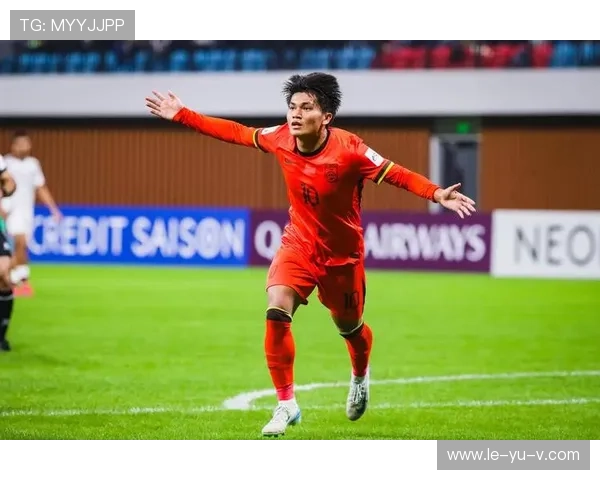 退役球星正式加盟教练组,携手新队伍迎接挑战 退役球星正式加盟教练组,携手新队伍迎接挑战