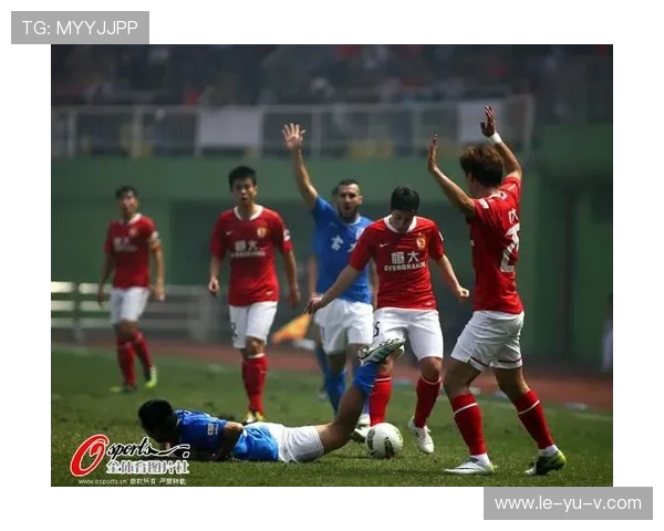 身价榜前列 奥彭达成足坛新焦点 身价榜前列 奥彭达成足坛新焦点