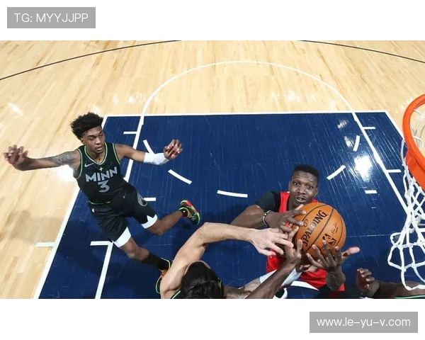 奥坎波斯边路突破如风，精准传中助球队逆转取胜